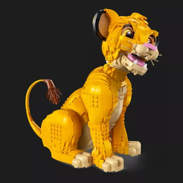 Конструктор LEGO Disney Юний король Лев Сімба (43247)